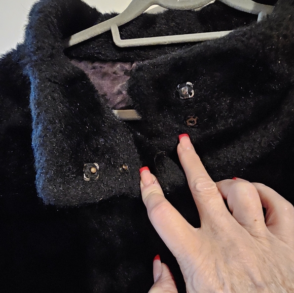 Joseph Magnin 70+ Faux Fur Cropped Coat - Picture 4 of 16